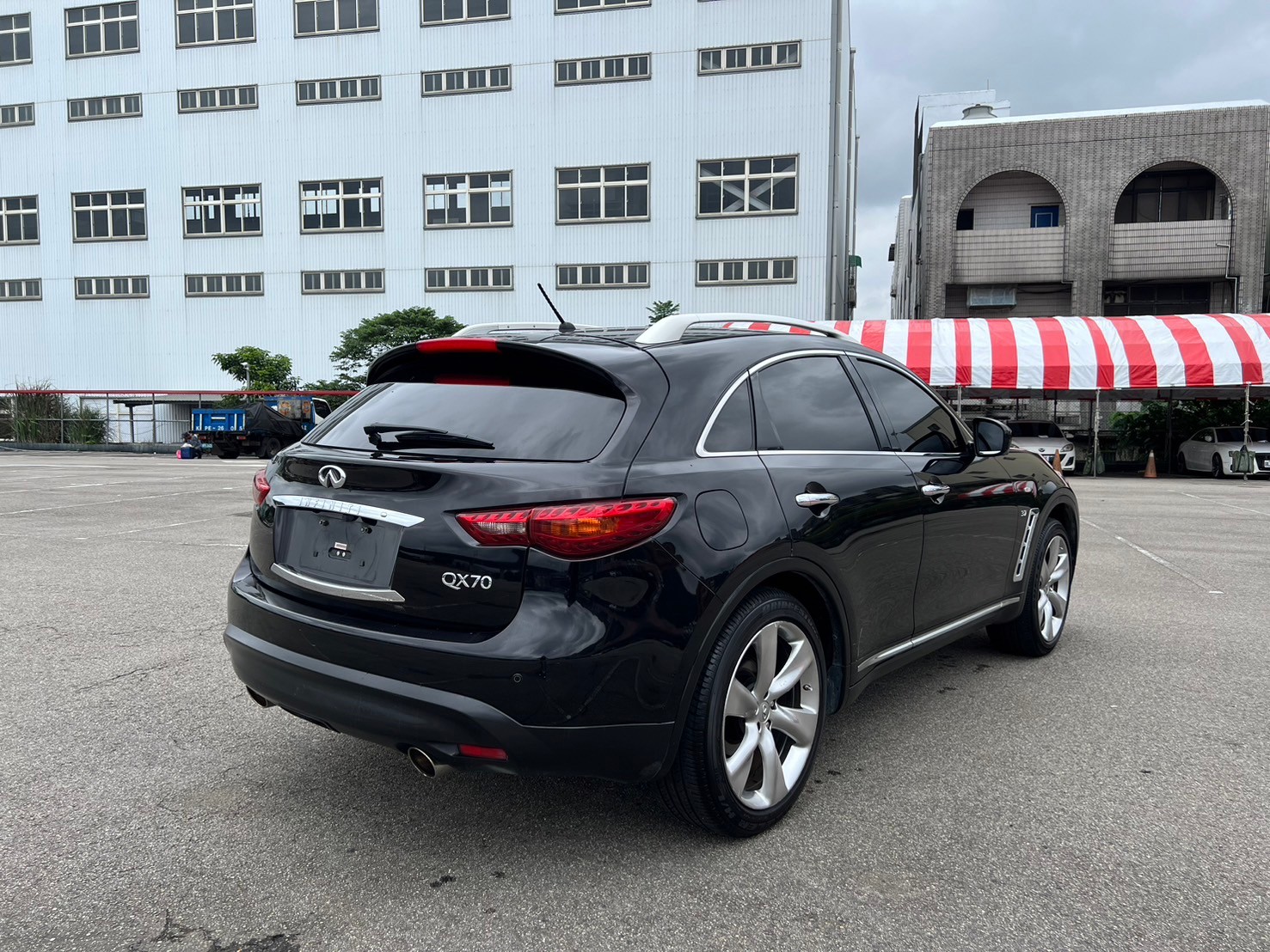 可回原廠 2014 Infiniti QX70 V6 G規『小李經理』元禾國際車業/特價中/一鍵就到  第14張相片