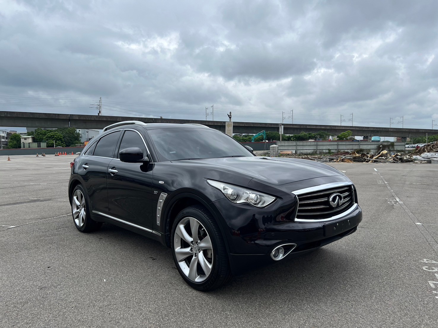 可回原廠 2014 Infiniti QX70 V6 G規『小李經理』元禾國際車業/特價中/一鍵就到  第15張相片