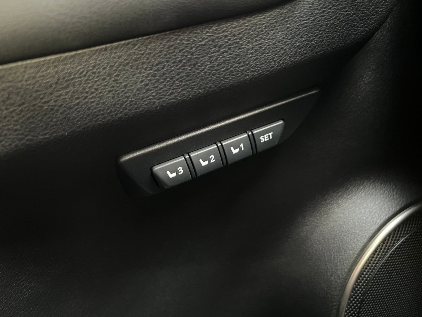 可回原廠 2020 Lexus NX300 豪華版『小李經理』元禾國際車業/特價中/一鍵就到  第4張相片