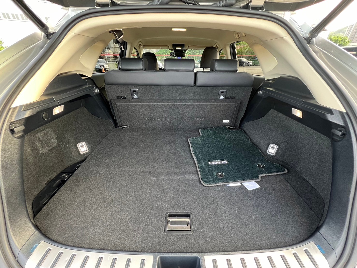 可回原廠 2020 Lexus NX300 豪華版『小李經理』元禾國際車業/特價中/一鍵就到  第16張相片