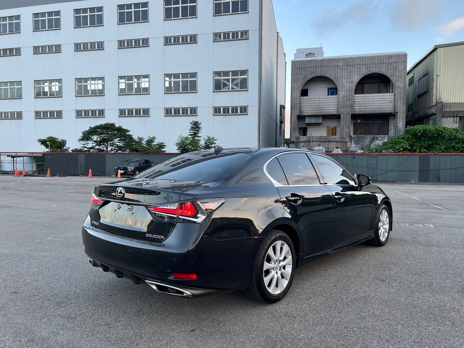 可回原廠 2016 Lexus GS200t 豪華版『小李經理』元禾國際車業/特價中/一鍵就到  第18張相片