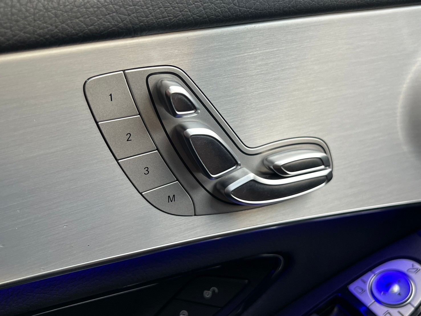可回原廠 2021 Benz GLC200 Coupe 4MATIC C253型『小李經理』元禾國際車業/特價中/一鍵就到  第4張相片