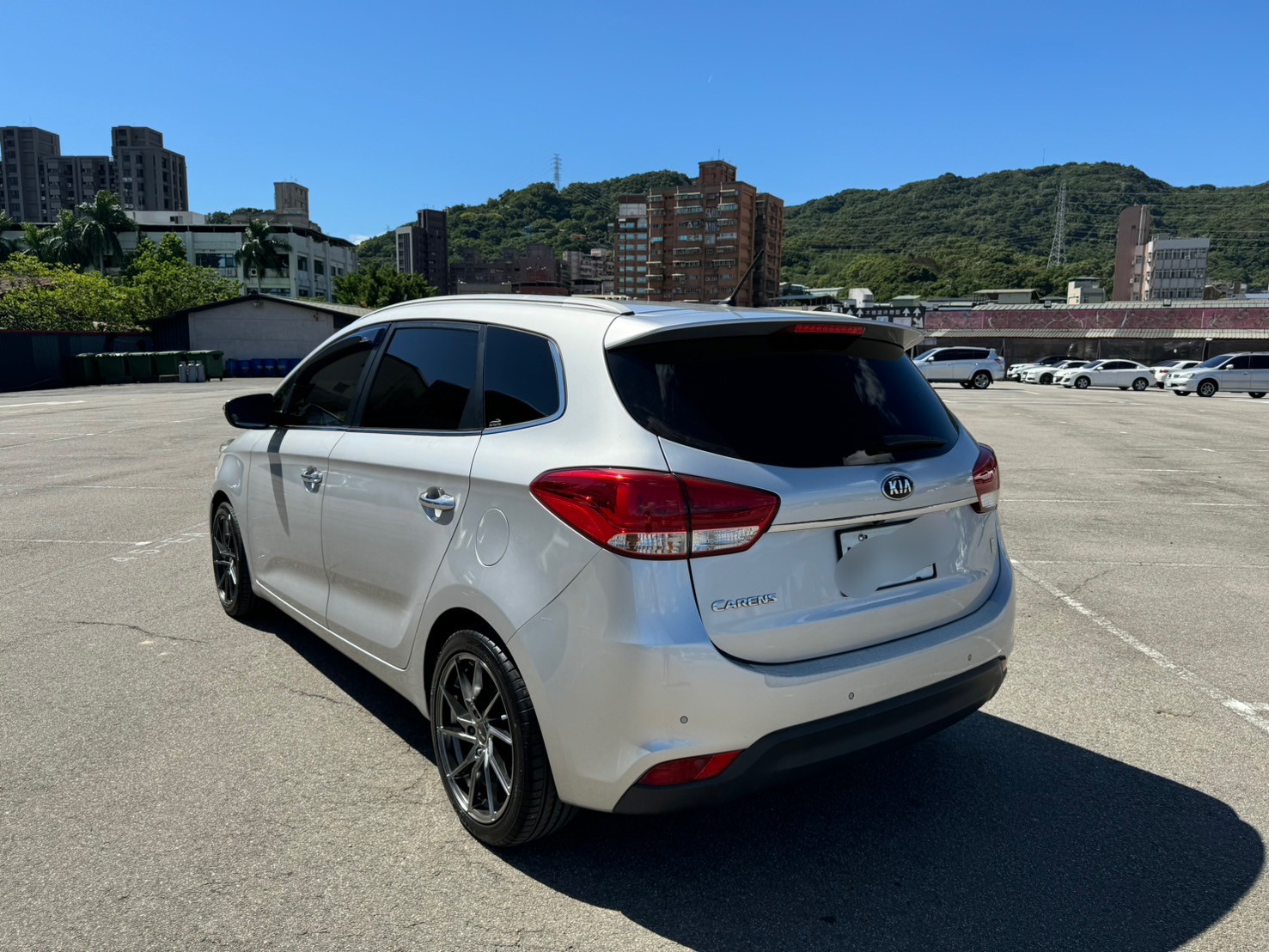 可回原廠 2016 Kia Carens 七人座科技版『小李經理』元禾國際車業/特價中/一鍵就到  第3張相片