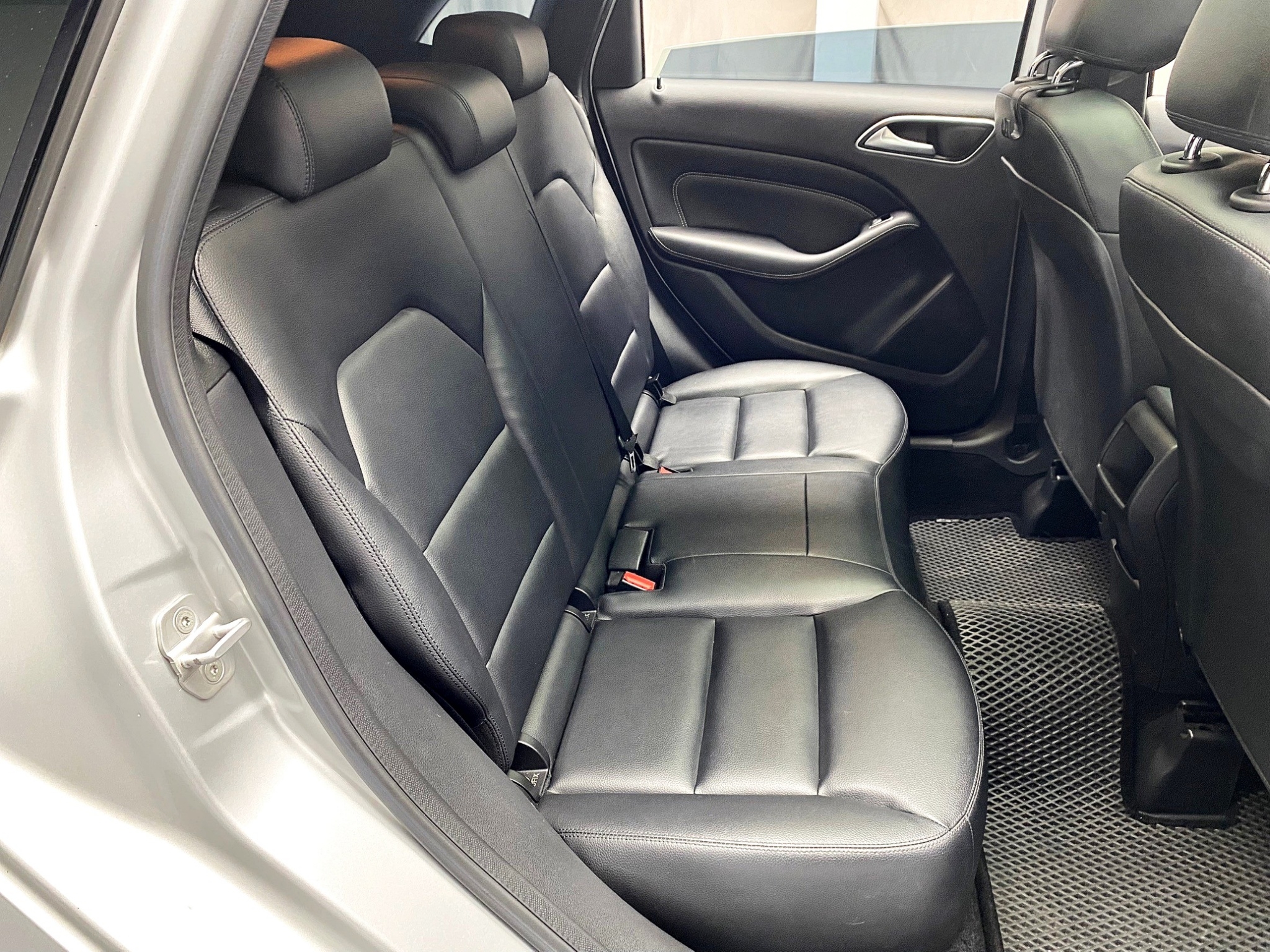 便宜無待修 2012 Benz B200 BlueEFFICIENCY W246型『小李經理』元禾國際車業/特價中/一鍵就到  第12張相片