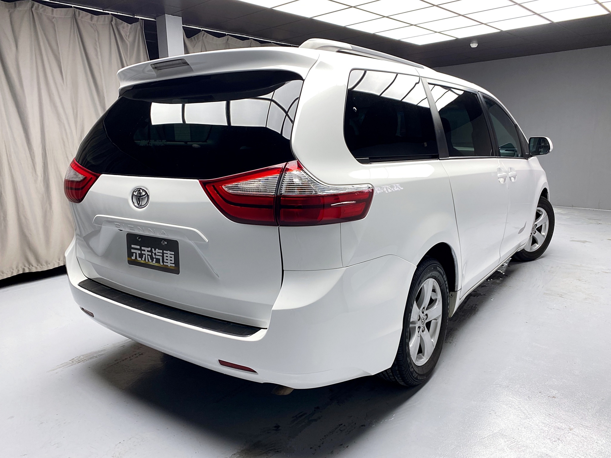 便宜無待修 2016 Toyota Sienna LE版『小李經理』元禾國際車業/特價中/一鍵就到  第17張相片