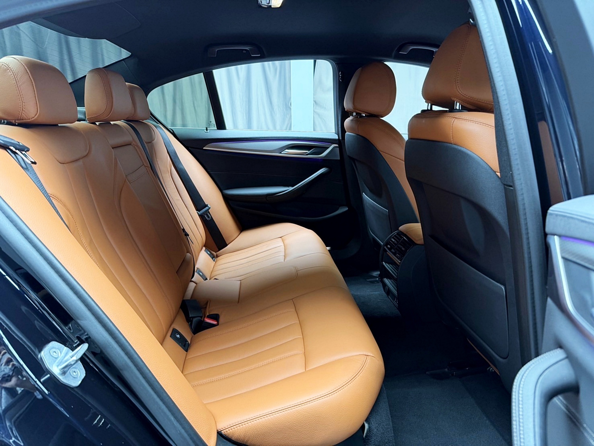 可回原廠 2020 BMW 520i Sedan M-Sport 白金旗艦版 G30型『小李經理』元禾國際車業/特價中/一鍵就到  第11張相片