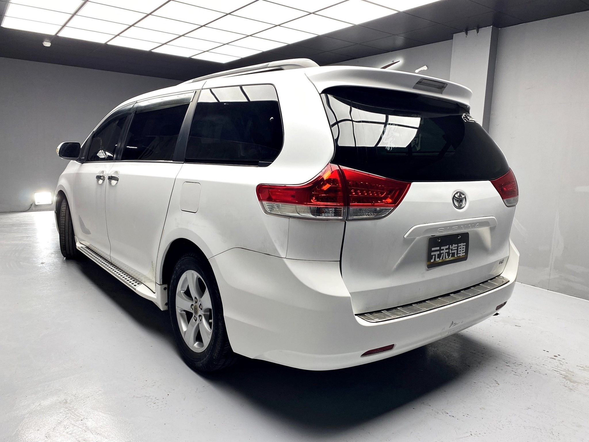 便宜無待修 2011 Toyota Sienna LE版 八人座『小李經理』元禾國際車業/特價中/一鍵就到  第3張相片