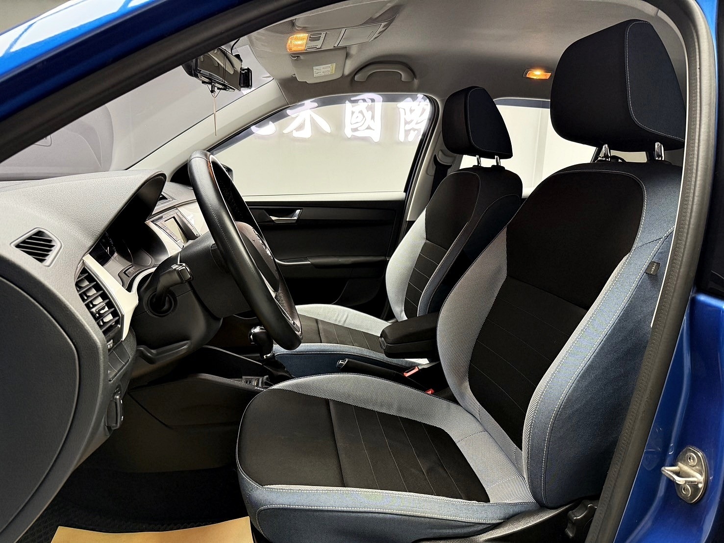 便宜無待修 2015/16 Skoda Fabia TSI Style『小李經理』元禾國際車業/特價中/一鍵就到  第12張相片