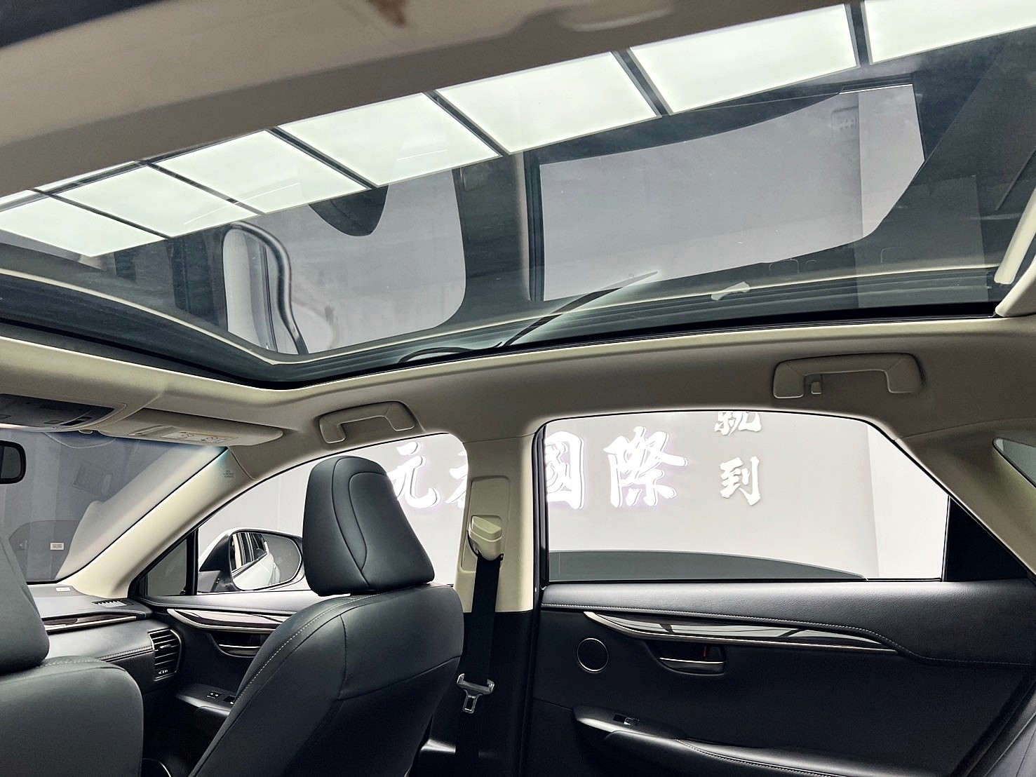 可回原廠 2017/18 Lexus NX300 旗艦版『小李經理』元禾國際車業/特價中/一鍵就到  第13張相片