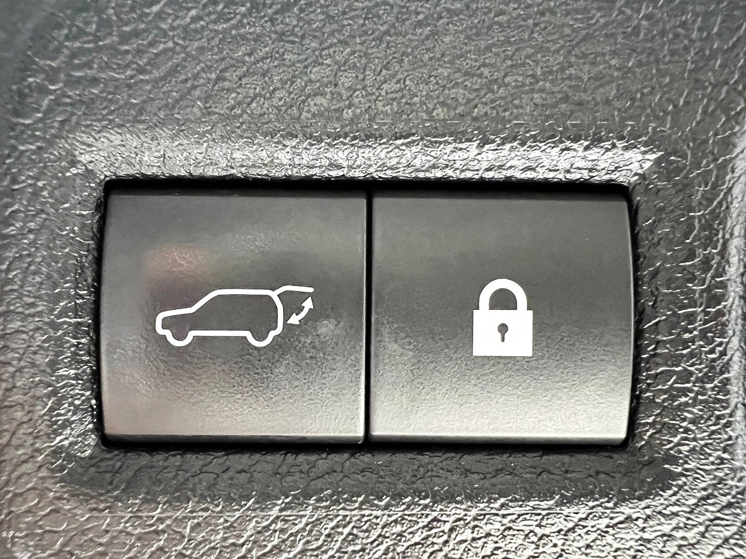 可回原廠 2017/18 Lexus NX300 旗艦版『小李經理』元禾國際車業/特價中/一鍵就到  第16張相片