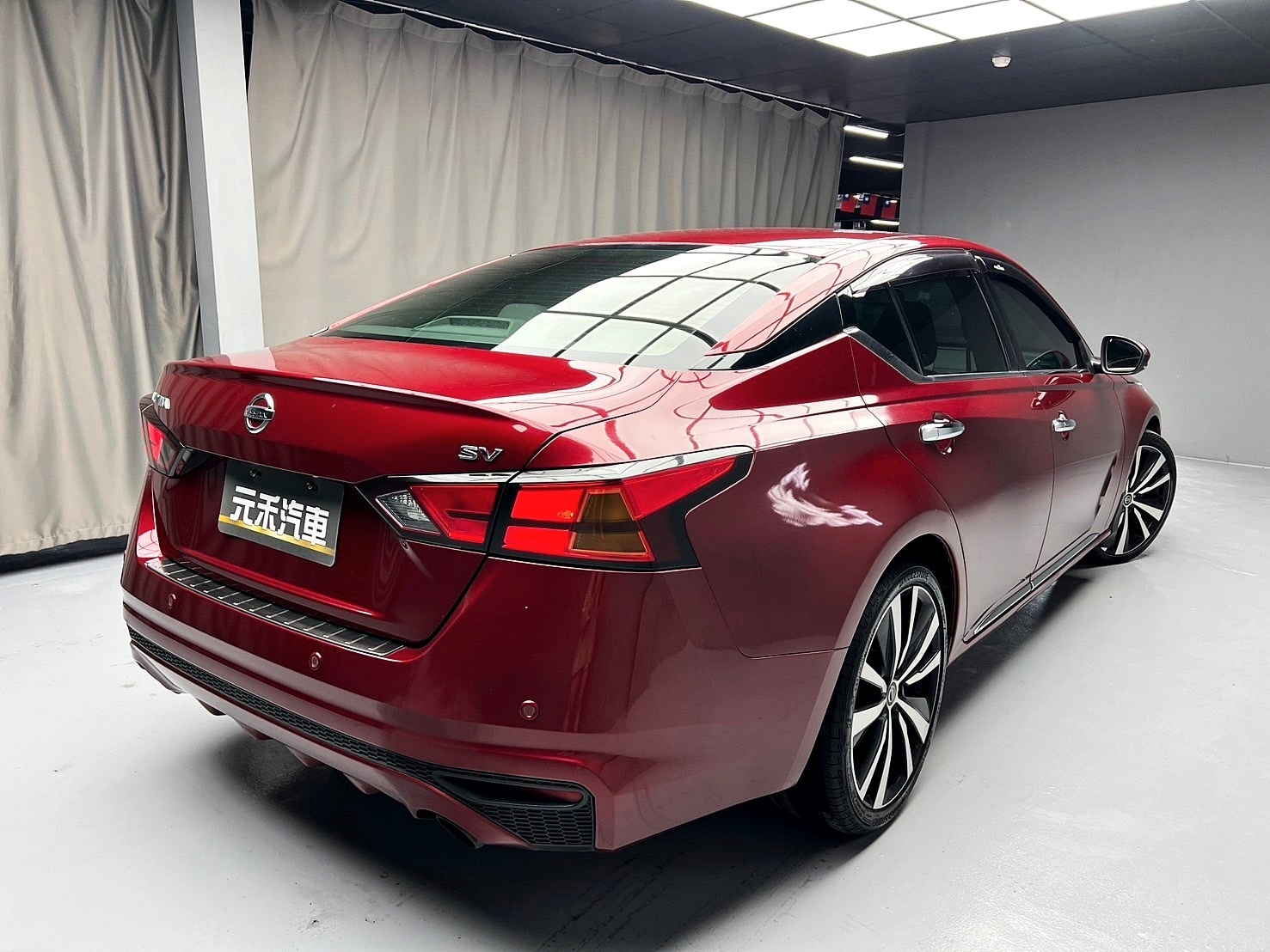 可回原廠 2018 Nissan Altima 豪華菁英版『小李經理』元禾國際車業/特價中/一鍵就到  第16張相片