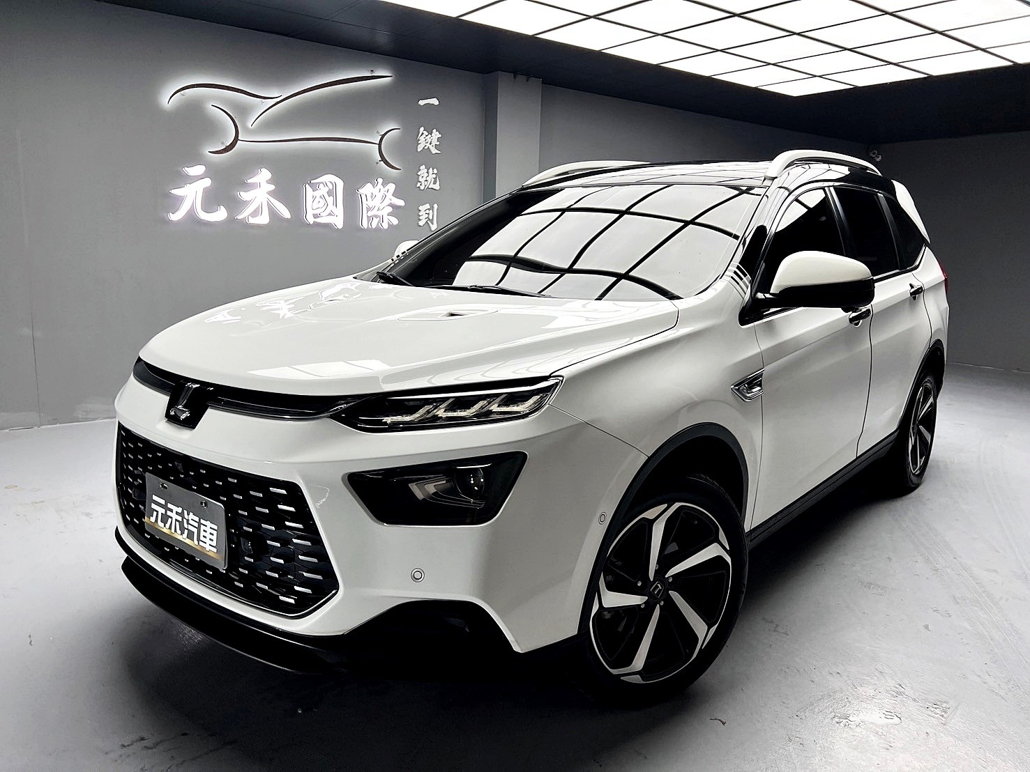 可回原廠 2020/21 Luxgen URX 七人座健康旗艦款『小李經理』元禾國際車業/特價中/一鍵就到  第1張相片