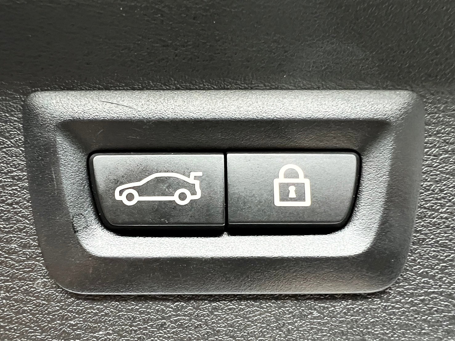 可回原廠 2020 BMW X1 sDrive18i F48型『小李經理』元禾國際車業/特價中/一鍵就到  第15張相片