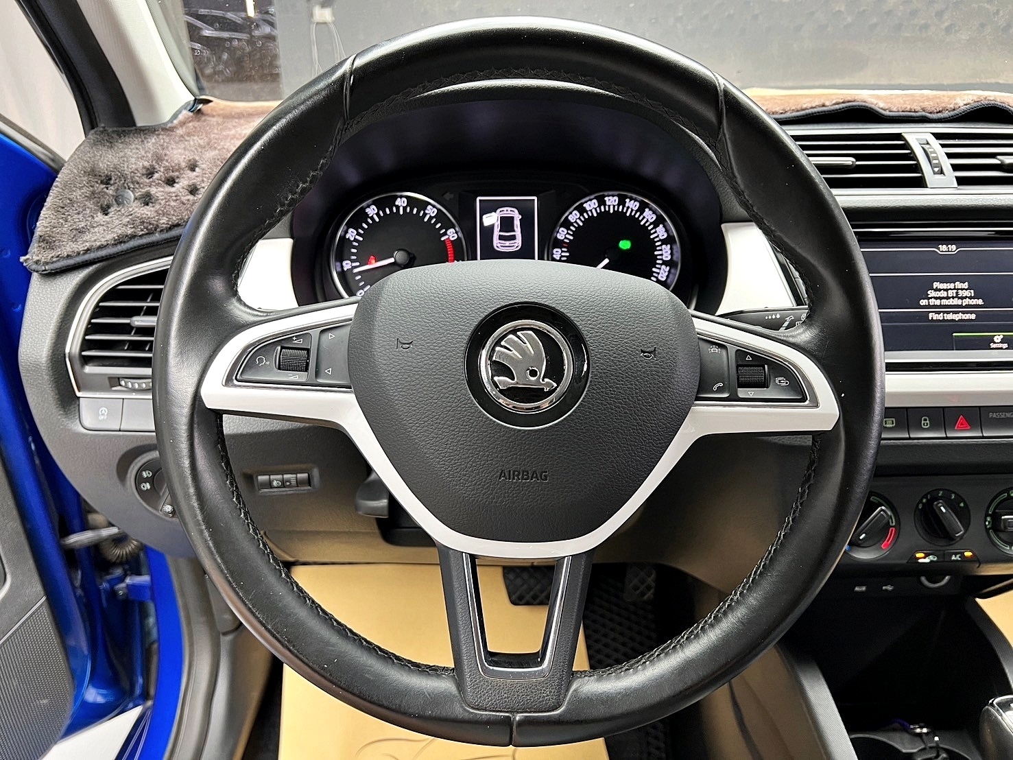 便宜無待修 2017 Skoda Fabia TSI Style『小李經理』元禾國際車業/特價中/一鍵就到  第7張相片
