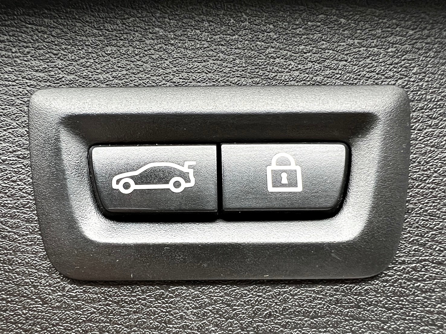 可回原廠 2016 BMW X1 sDrive18i F48型『小李經理』元禾國際車業/特價中/一鍵就到  第13張相片