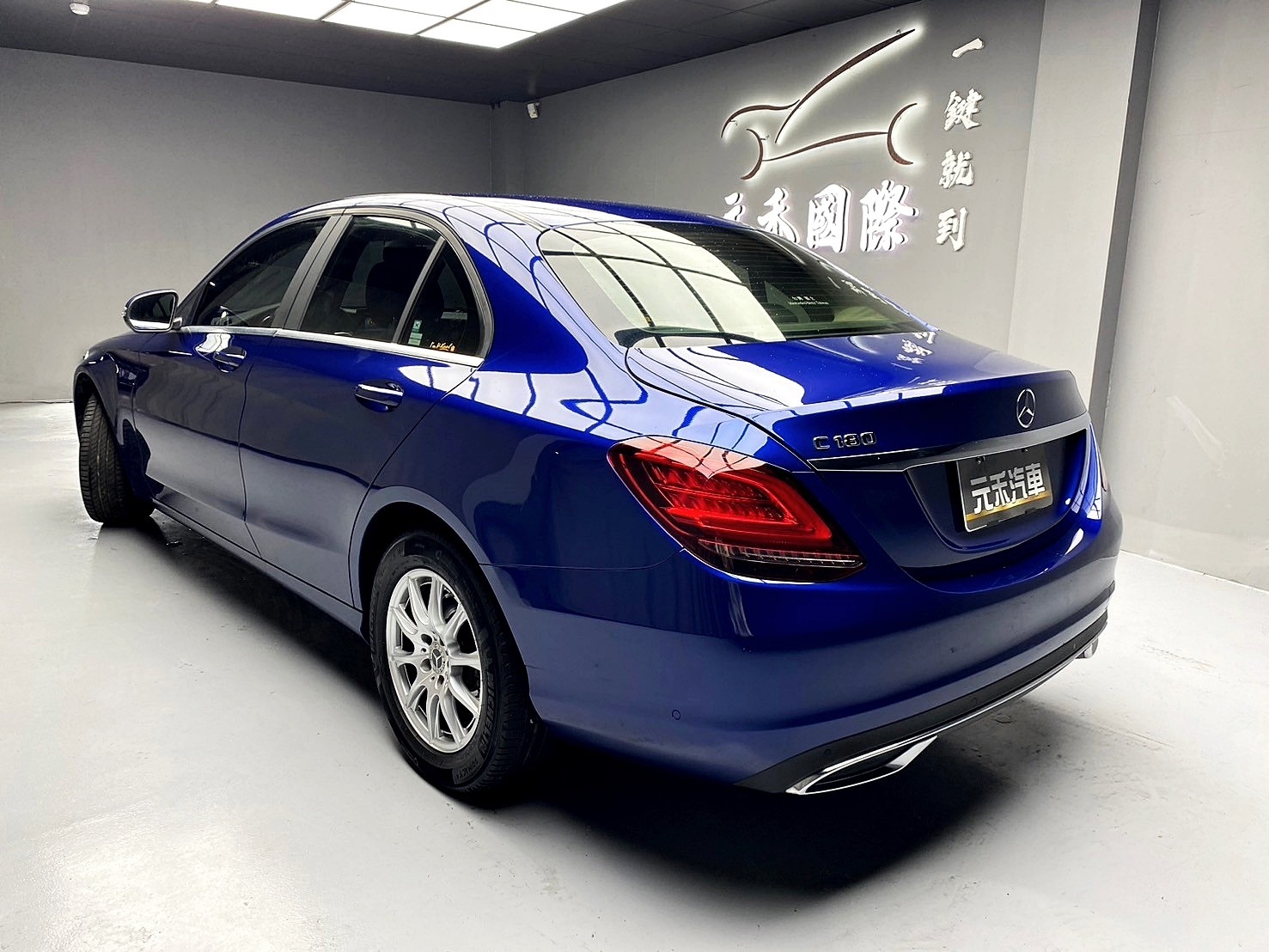 可回原廠 2018/19 Benz C180 Sedan 進化版 W205型『小李經理』元禾國際車業/特價中/一鍵就到  第3張相片