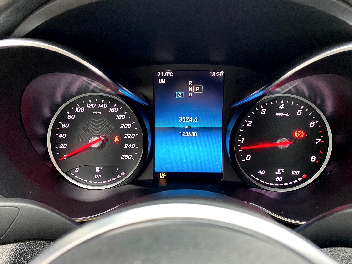 可回原廠 2018/19 Benz C180 Sedan 進化版 W205型『小李經理』元禾國際車業/特價中/一鍵就到  第8張相片