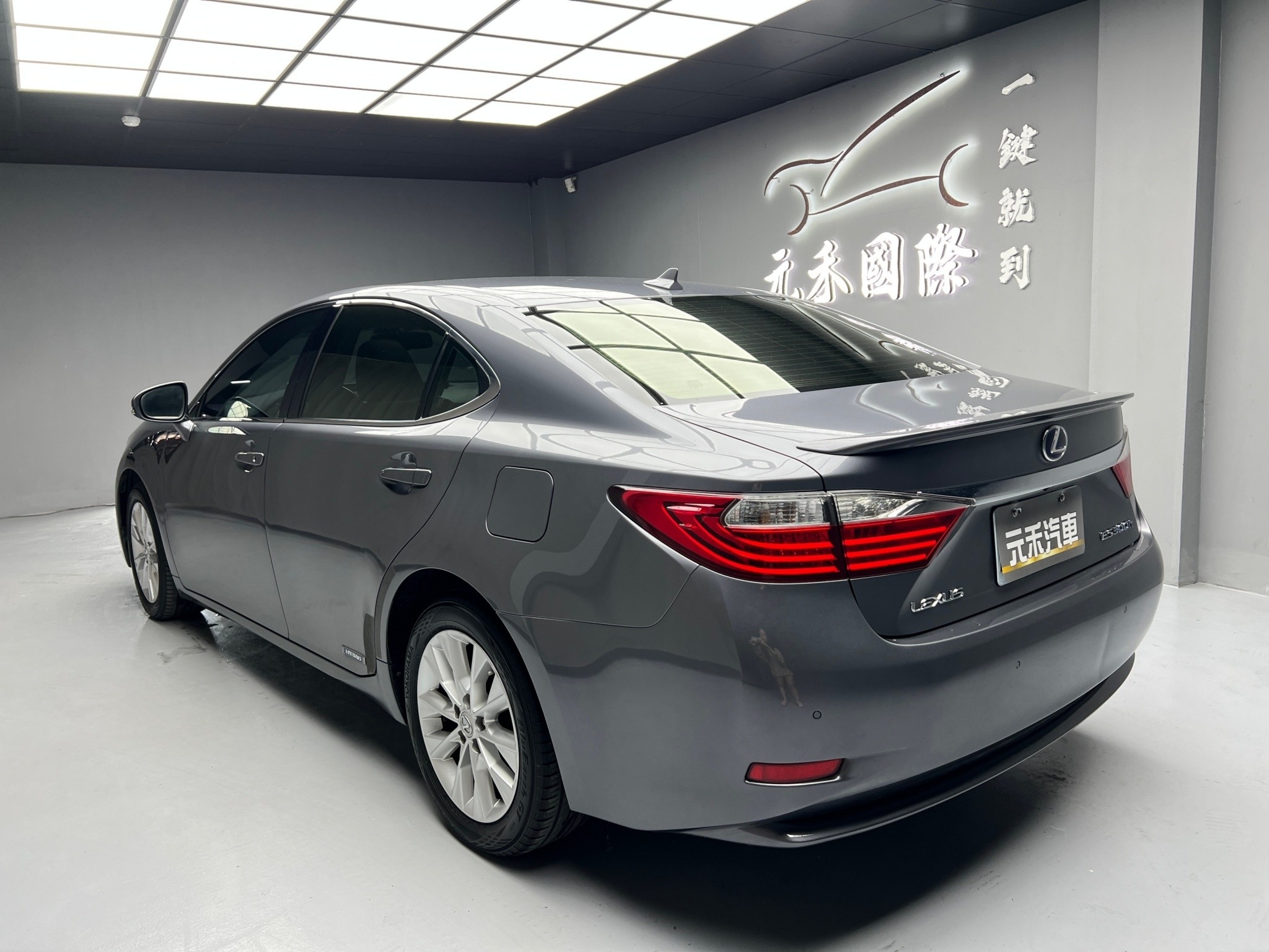 可回原廠 2013 Lexus ES300h 頂級版『小李經理』元禾國際車業/特價中/一鍵就到  第3張相片