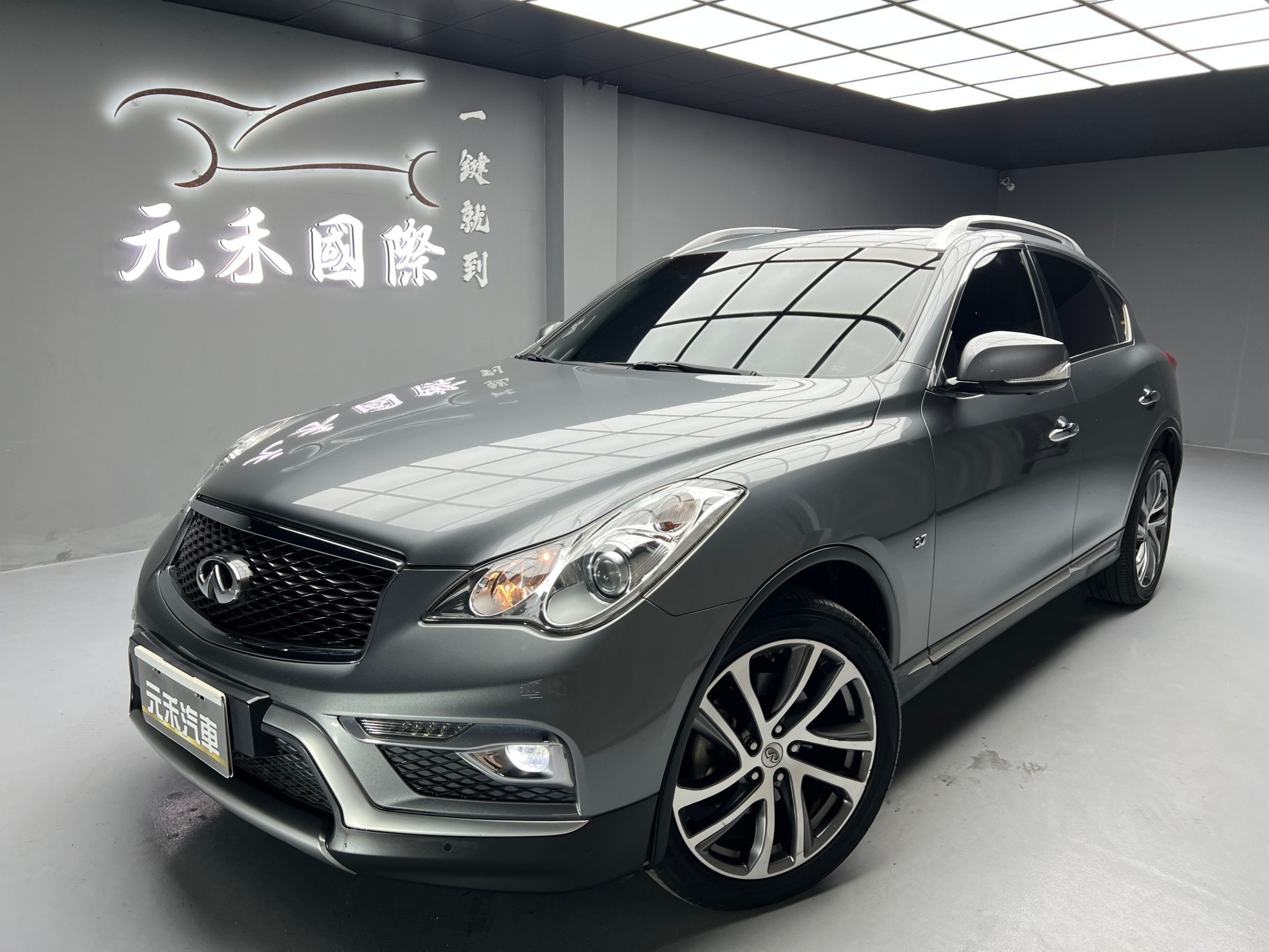 可回原廠 2017 Infiniti QX50 V6引擎『小李經理』元禾國際車業/特價中/一鍵就到  第1張相片