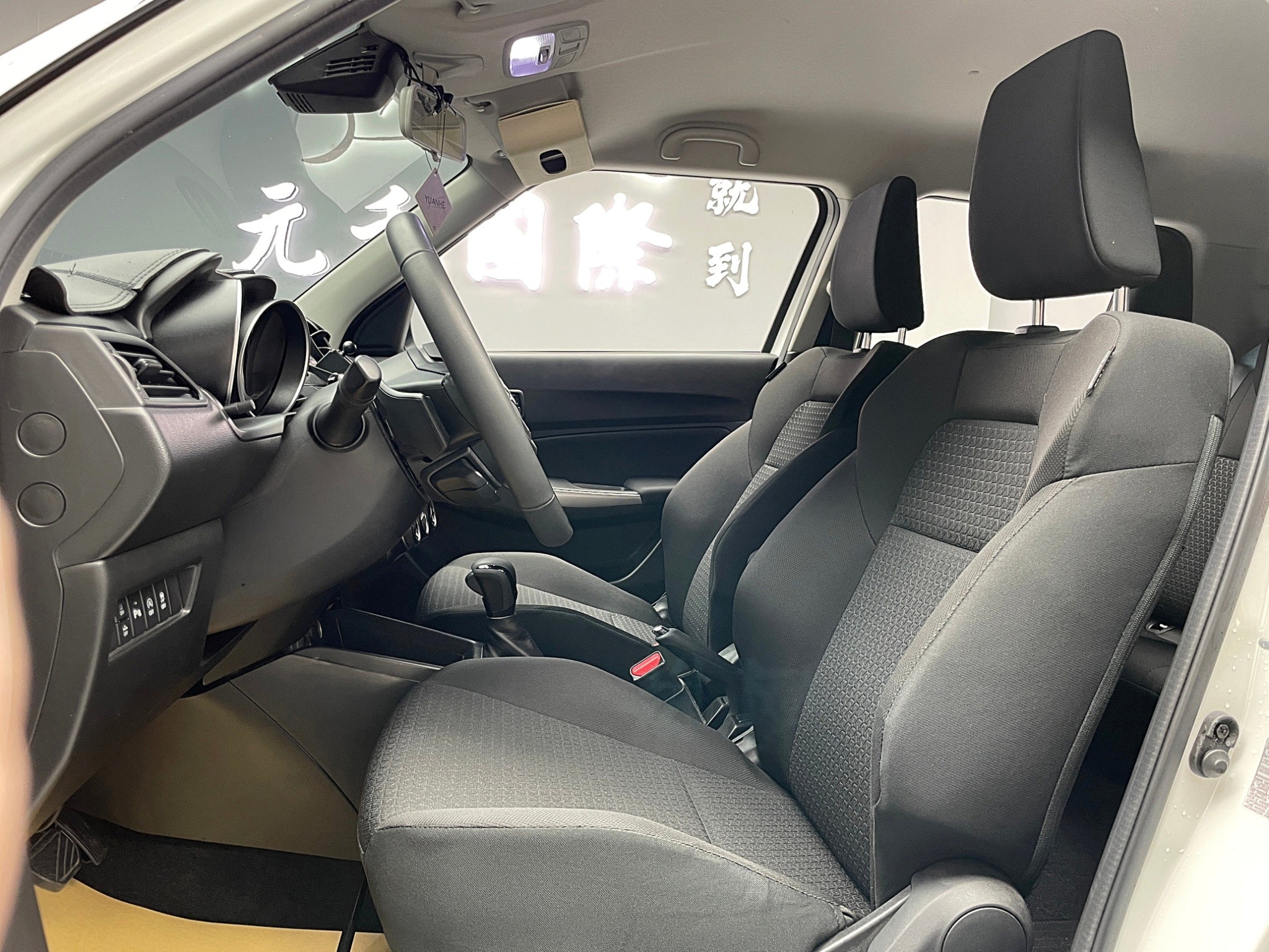 可回原廠 2023 Suzuki Swift GLX『小李經理』元禾國際車業/特價中/一鍵就到  第5張相片