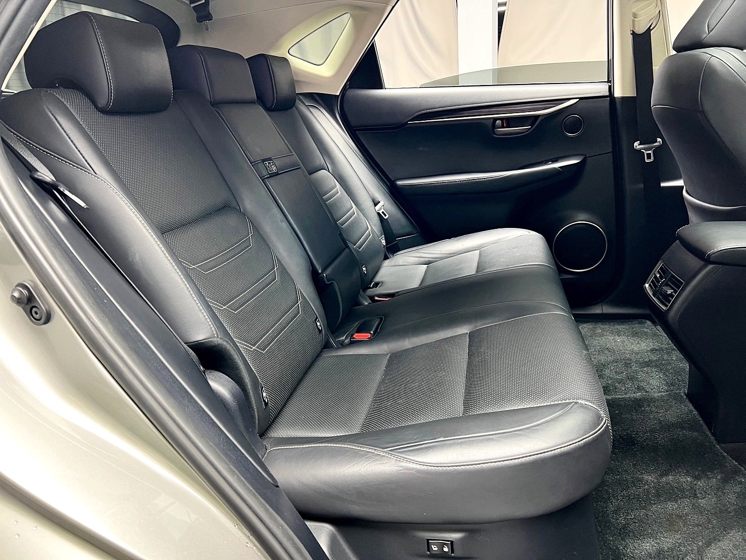 可回原廠 2014/15 Lexus NX300h 頂級版『小李經理』元禾國際車業/特價中/一鍵就到  第5張相片