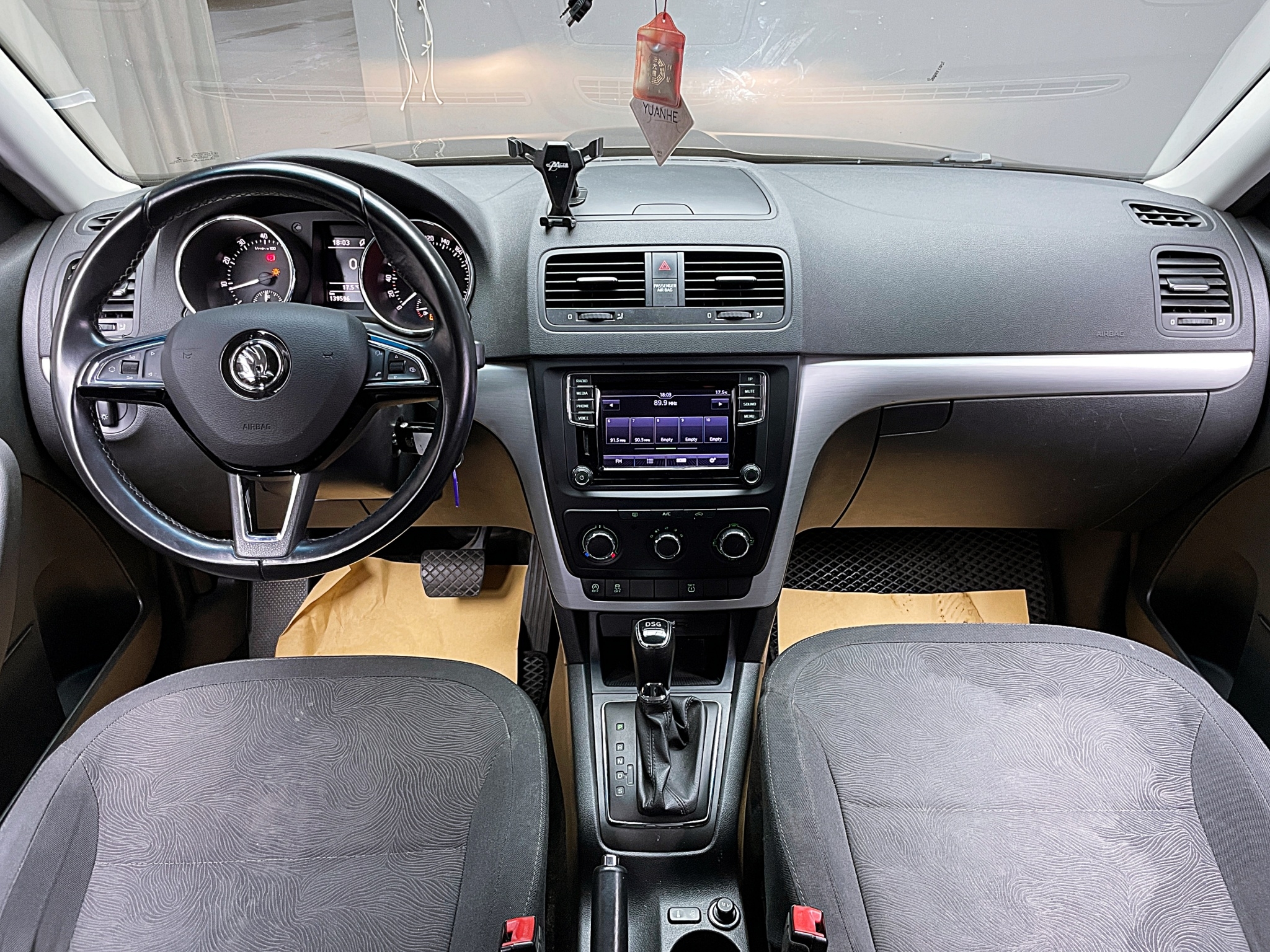 可回原廠 2015/16 Skoda Yeti TSI 魅力款『小李經理』元禾國際車業/特價中/一鍵就到  第4張相片