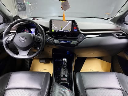 可回原廠 2017 Toyota CHR 豪華版『小李經理』元禾國際車業/特價中/一鍵就到  第6張相片