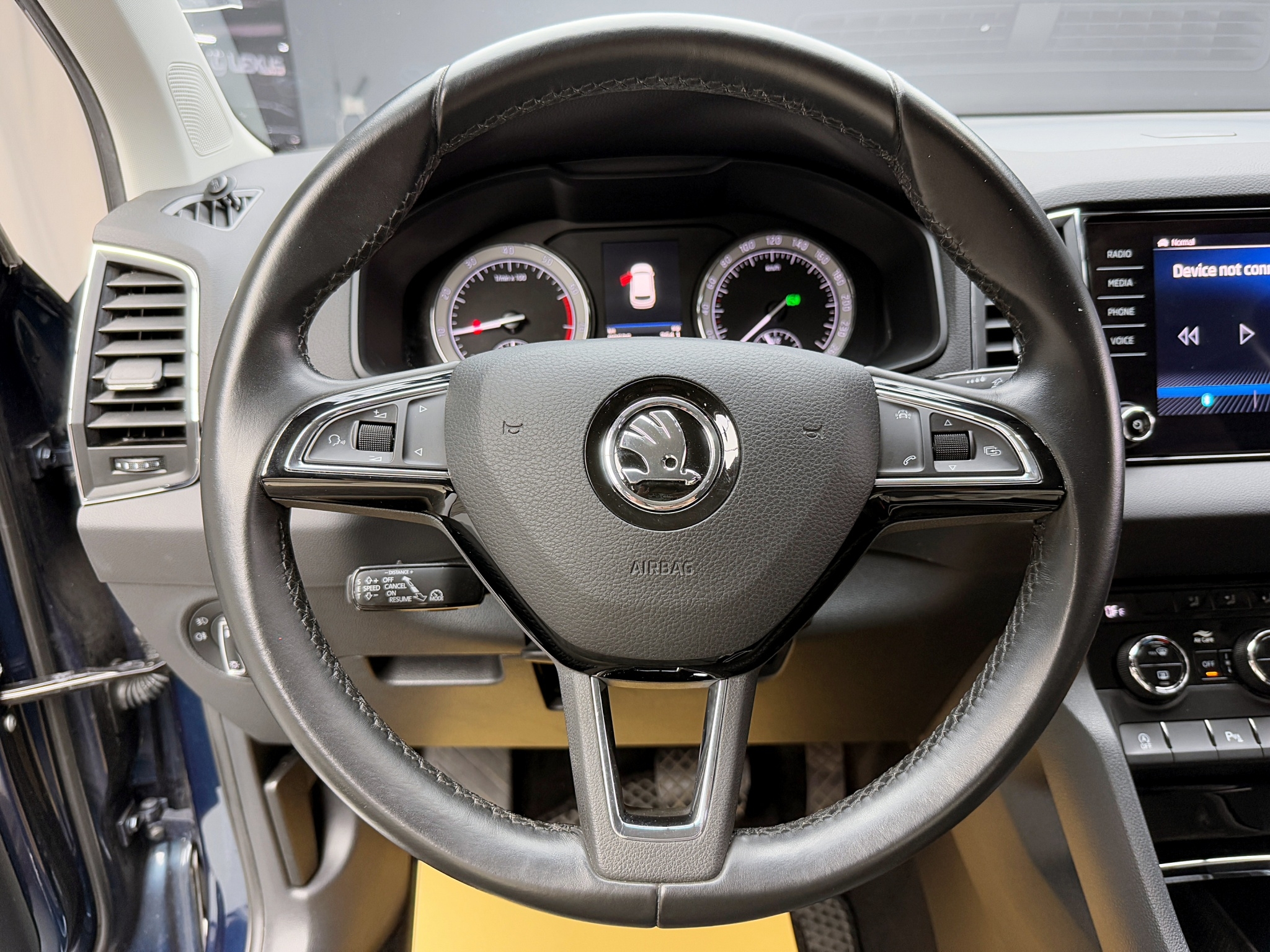 可回原廠 2018 Skoda Karoq TSI 尊榮版『小李經理』元禾國際車業/特價中/一鍵就到  第4張相片