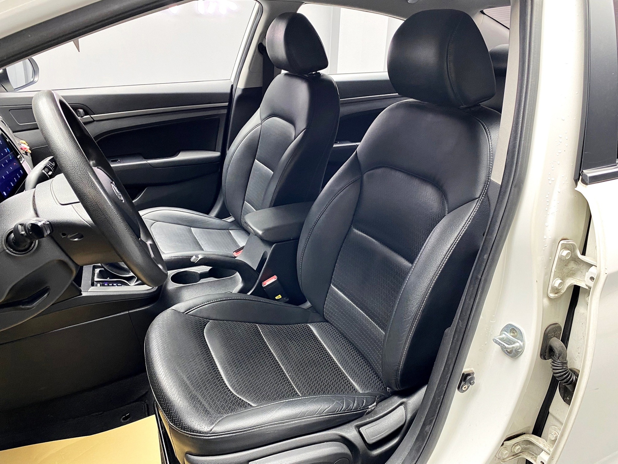 可回原廠 2019 Hyundai Elantra 悍動型『小李經理』元禾國際車業/特價中/一鍵就到  第5張相片