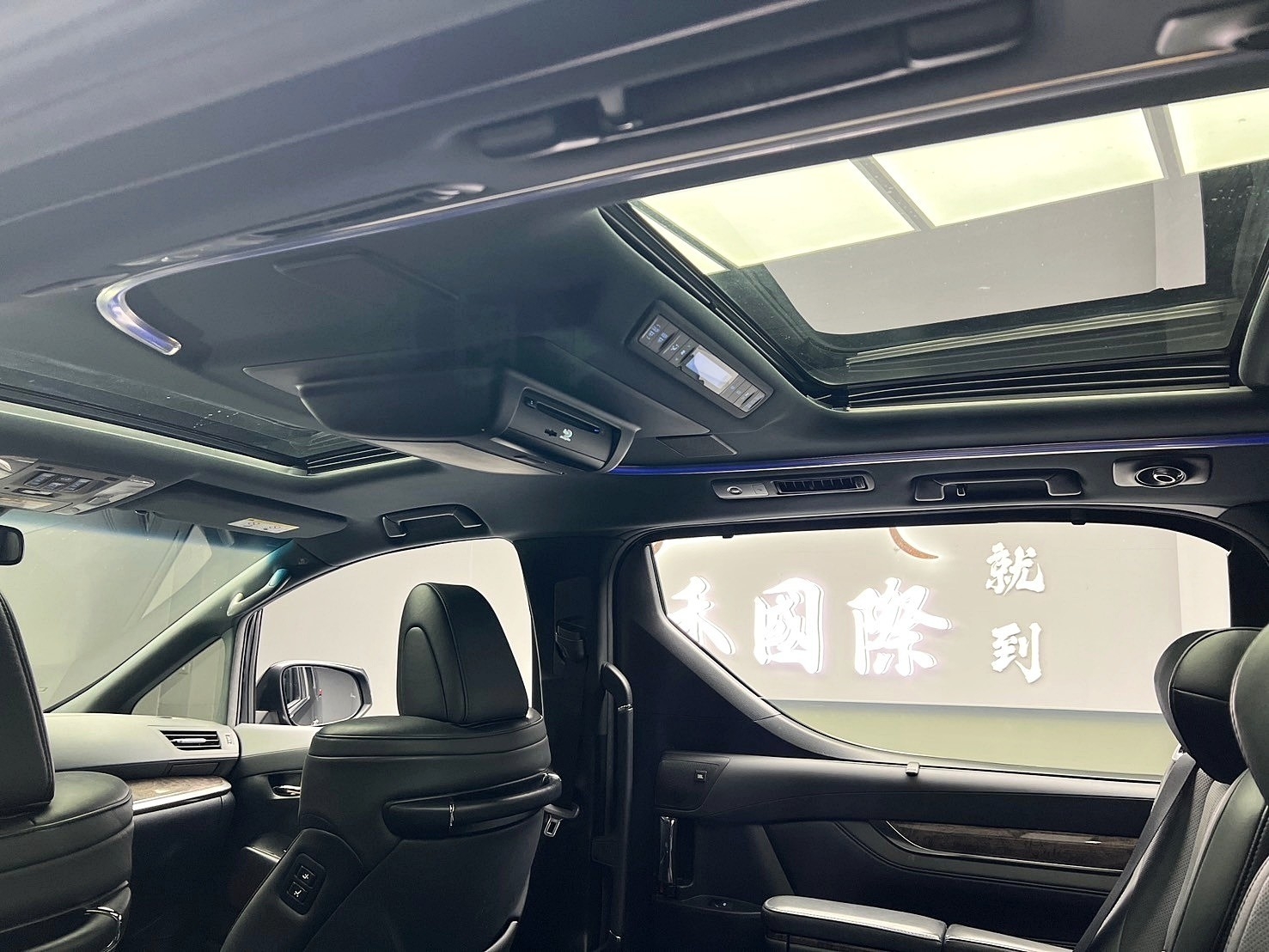 可回原廠 2019 Toyota Alphard Executive Lounge『小李經理』元禾國際車業/特價中/一鍵就到  第10張相片