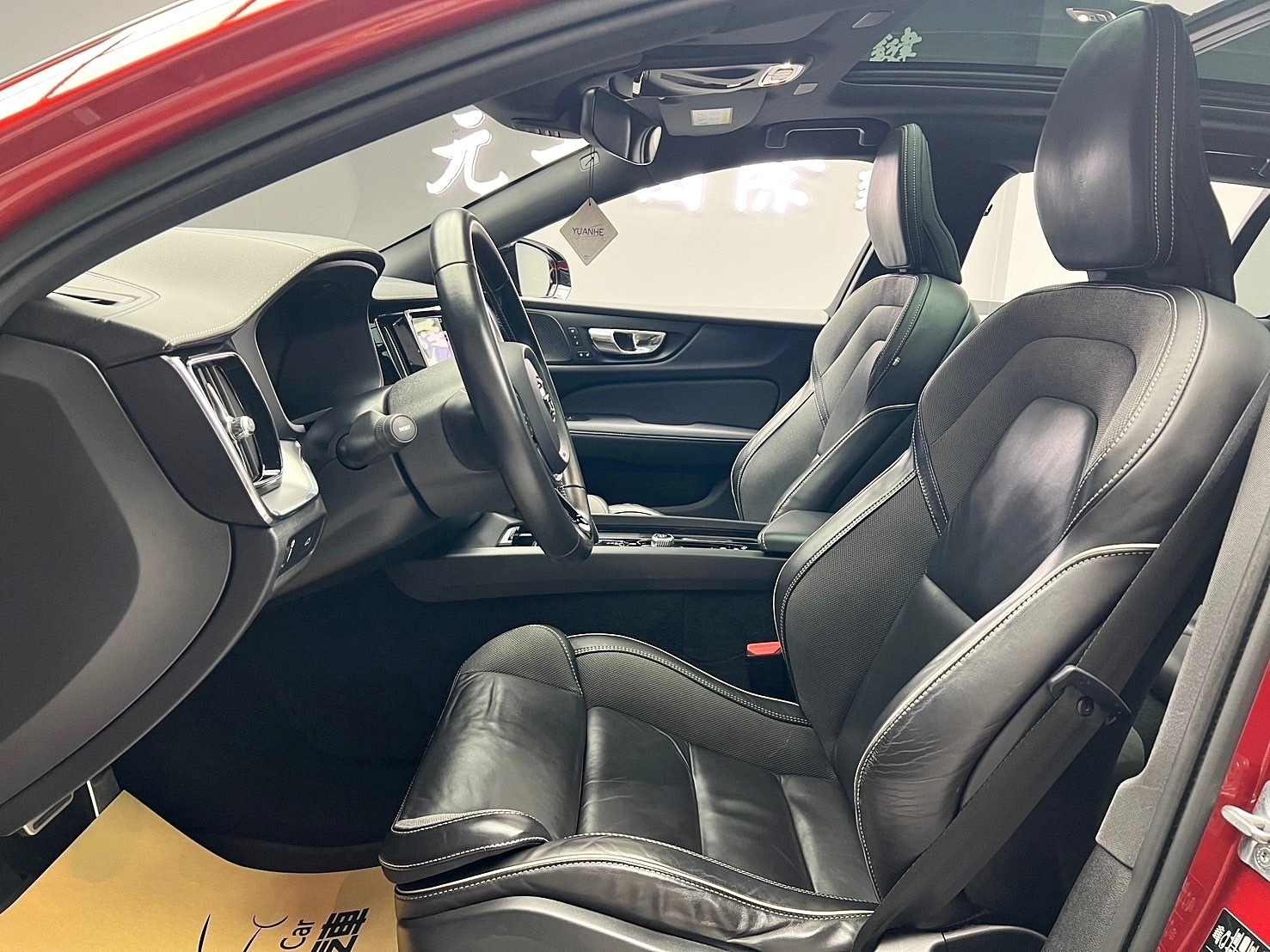 可回原廠 2021 Volvo V60 B5 R-Design『小李經理』元禾國際車業/特價中/一鍵就到  第9張相片