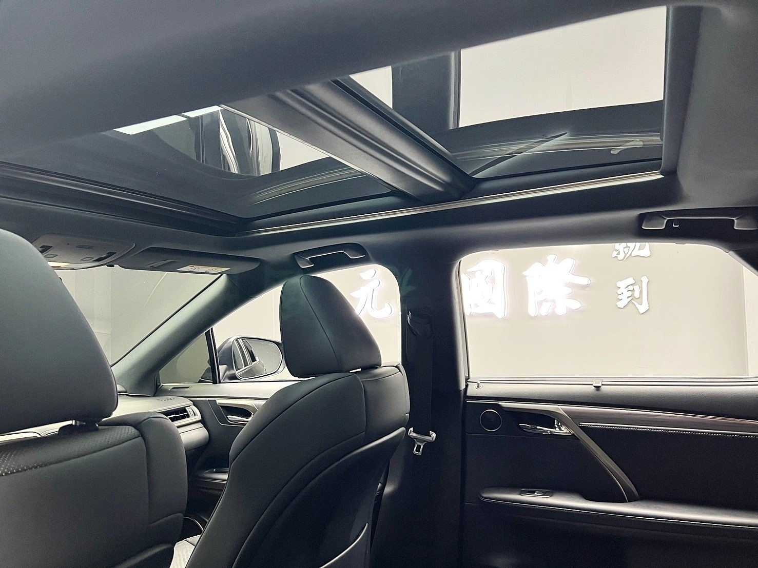 可回原廠 2019/20 Lexus RX300 F Sport『小李經理』元禾國際車業/特價中/一鍵就到  第6張相片