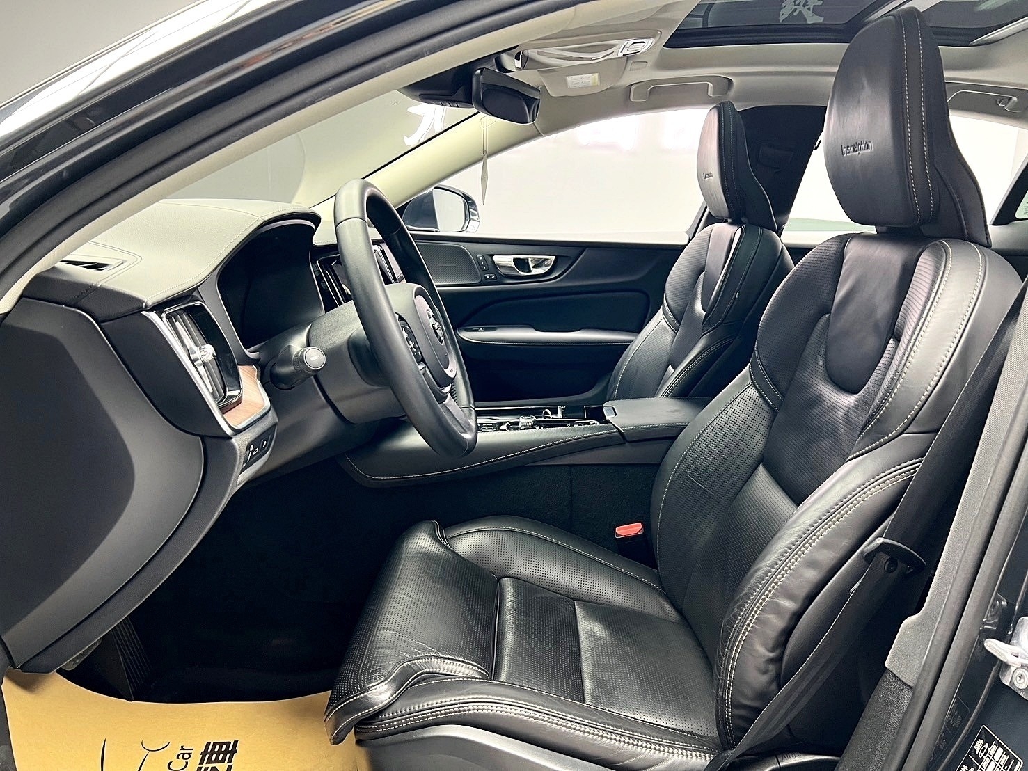可回原廠 2020 Volvo S60 T6 Inscription PHEV『小李經理』元禾國際車業/特價中/一鍵就到  第9張相片