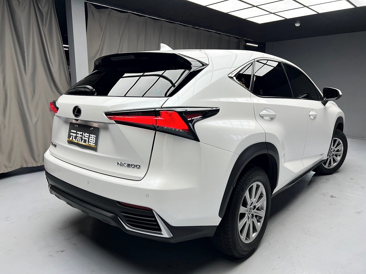 促銷中 2018 Lexus NX200 菁英版『小李經理』元禾國際車業/特價中/一鍵就到  第15張相片