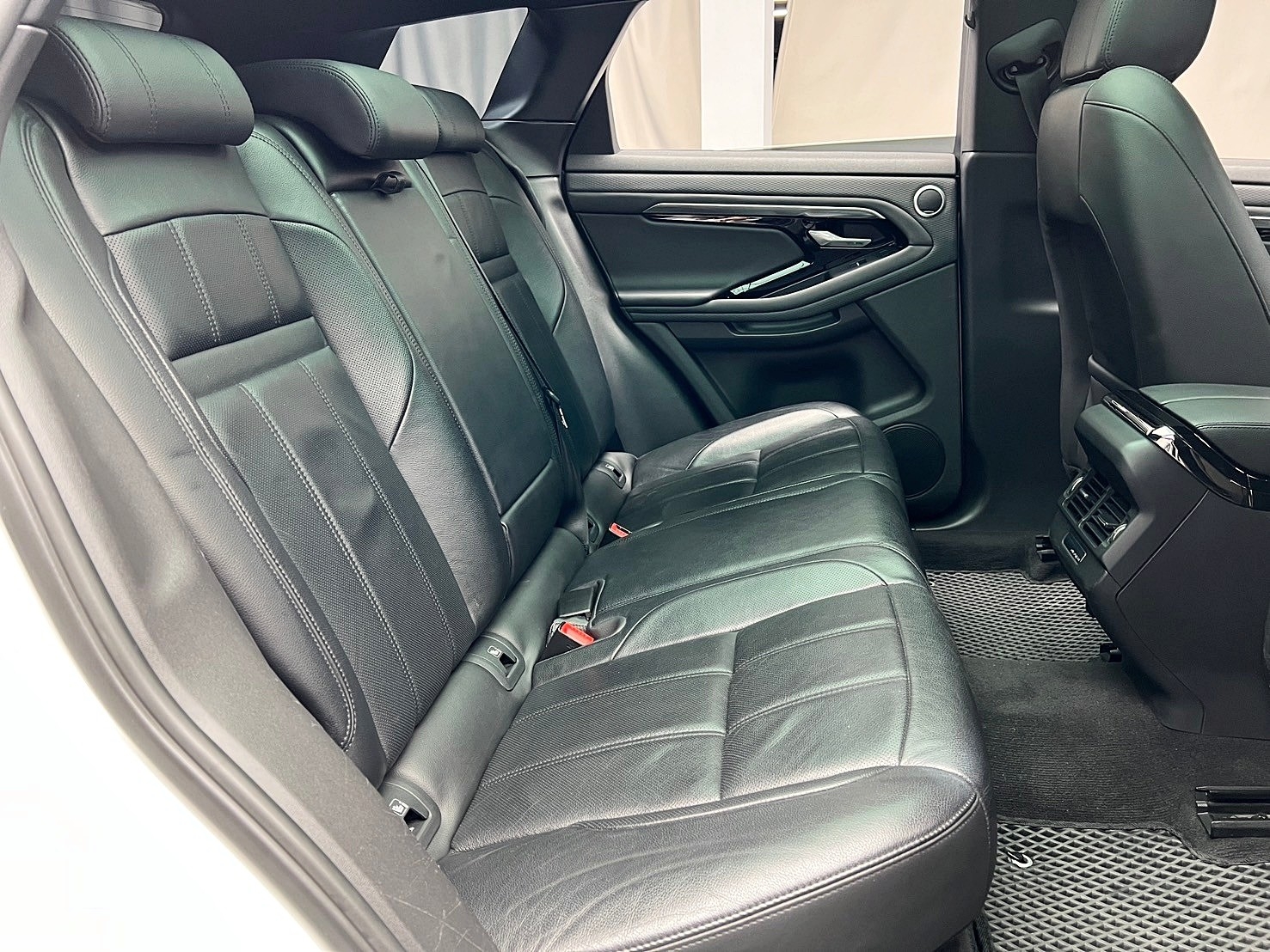 促銷中 2021 Range Rover Evoque P200 R-Dynamic S『小李經理』元禾國際車業/特價中/一鍵就到  第9張相片