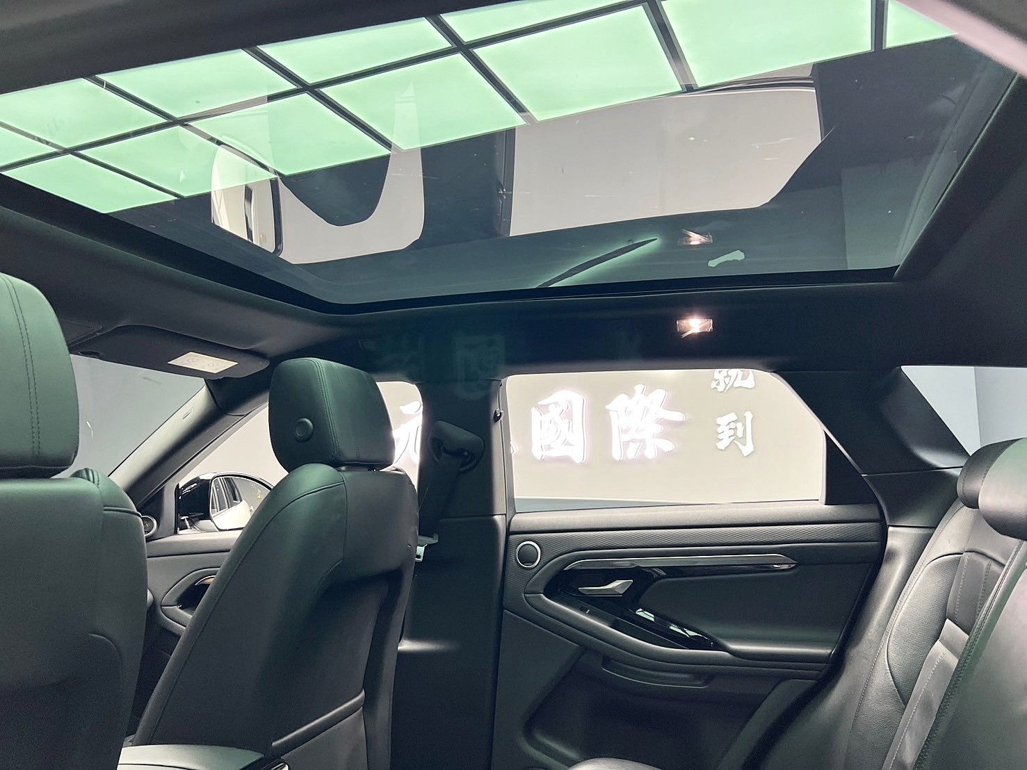 促銷中 2021 Range Rover Evoque P200 R-Dynamic S『小李經理』元禾國際車業/特價中/一鍵就到  第10張相片
