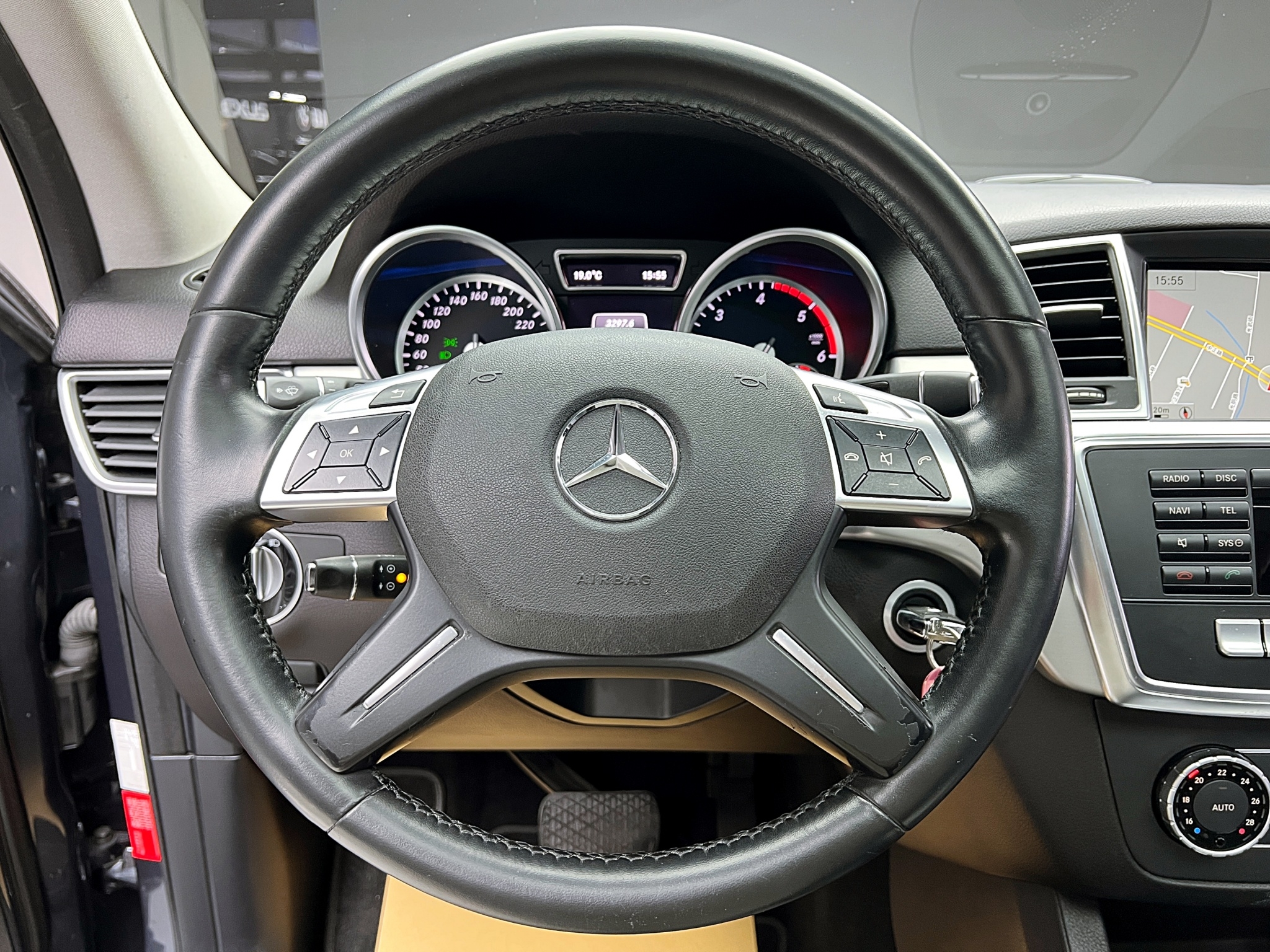 促銷中 2014 Benz ML350 BlueTEC 4MATIC W166型『小李經理』元禾國際車業/特價中/一鍵就到  第7張相片