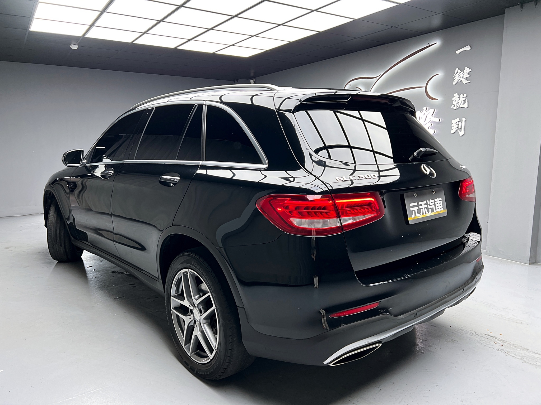 促銷中 2016 Benz GLC300 4MATIC AMG Line X253型『小李經理』元禾國際車業/特價中/一鍵就到  第3張相片