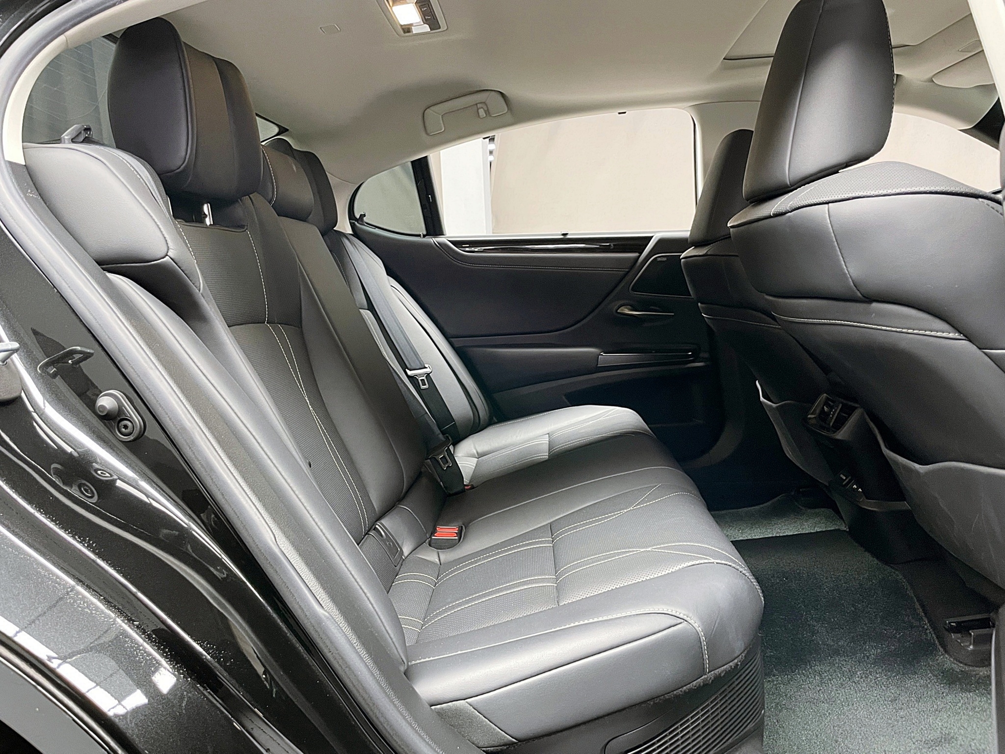 可回原廠2020 Lexus ES300h 尊榮版『小李經理』元禾國際車業/特價中/一鍵就到  第6張相片