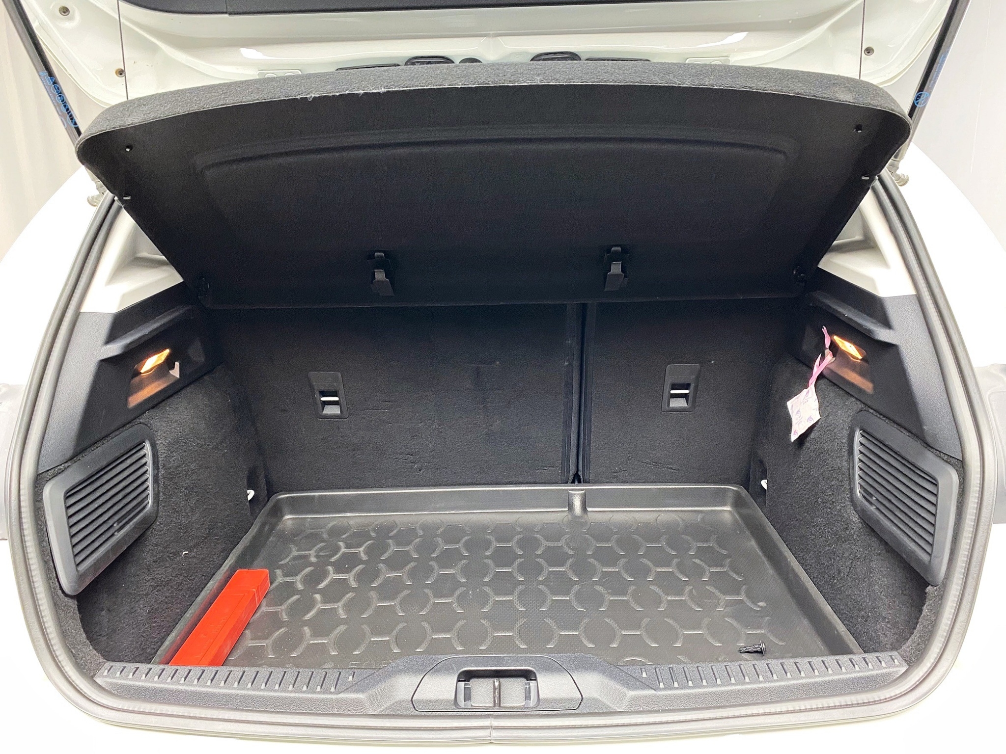可回原廠 2019 Ford Focus 5D Ti-VCT 時尚型『小李經理』元禾國際車業/特價中/一鍵就到  第4張相片
