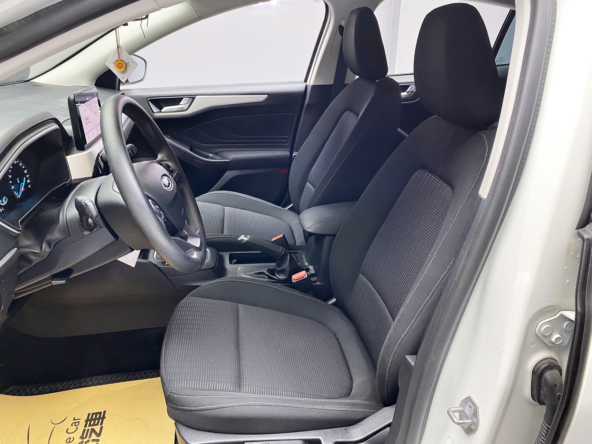 可回原廠 2019 Ford Focus 5D Ti-VCT 時尚型『小李經理』元禾國際車業/特價中/一鍵就到  第11張相片