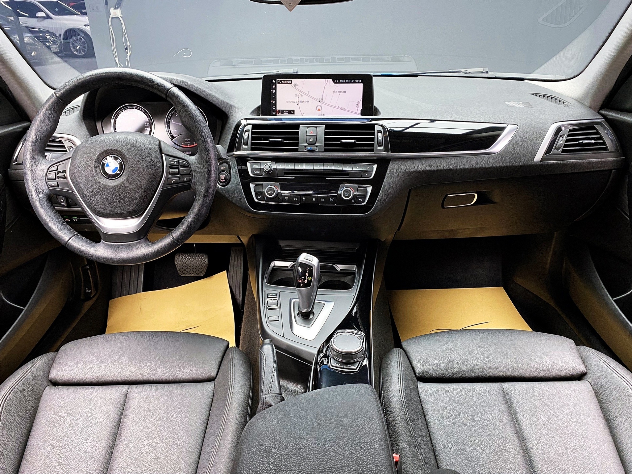 可回原廠 2018/19 BMW 118i 領航版 F20型『小李經理』元禾國際車業/特價中/一鍵就到  第3張相片