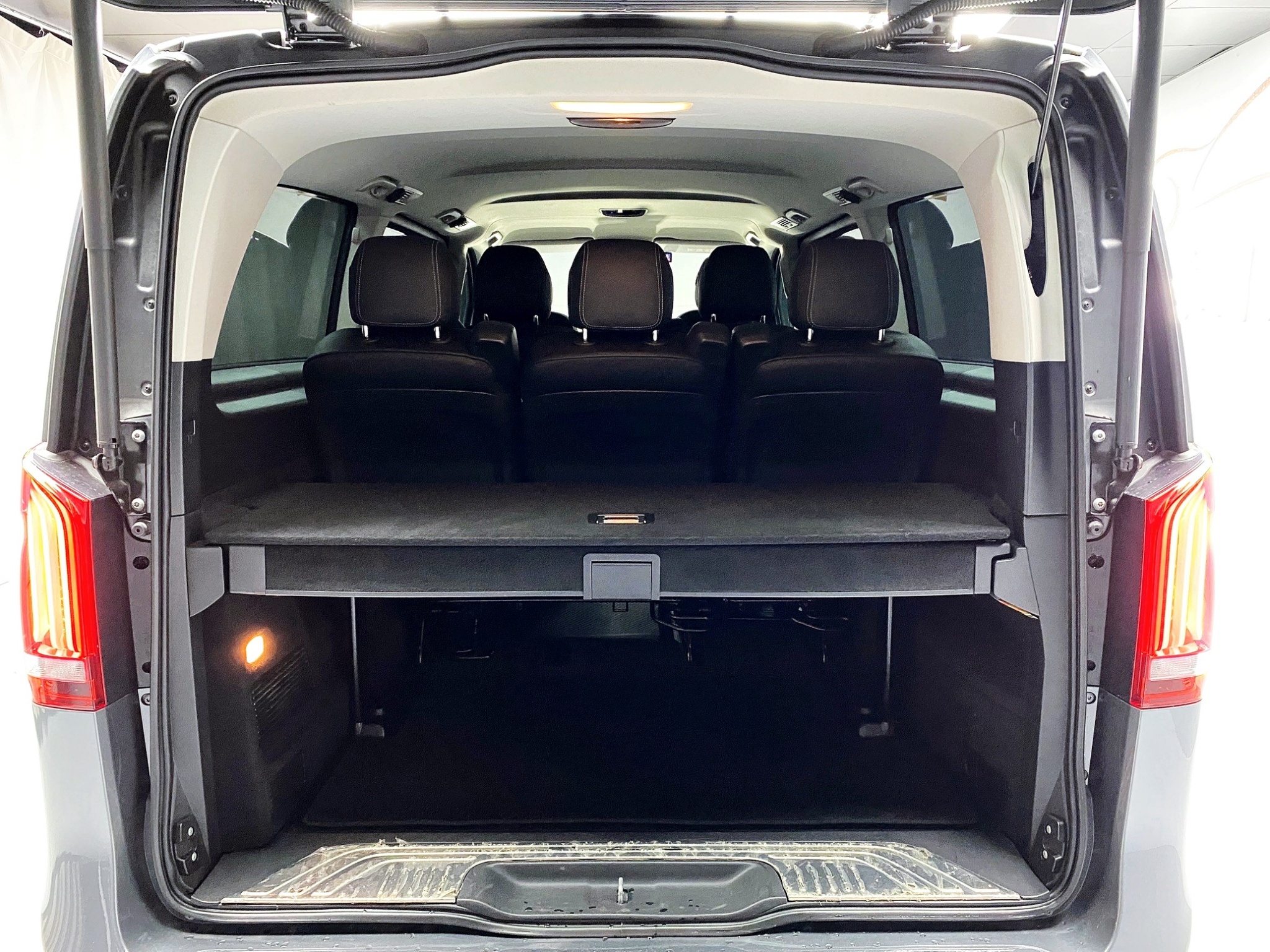 可回原廠 2020/21 Benz V300d Avantgarde 七人座 W447型『小李經理』元禾國際車業/特價中/一鍵就到  第5張相片