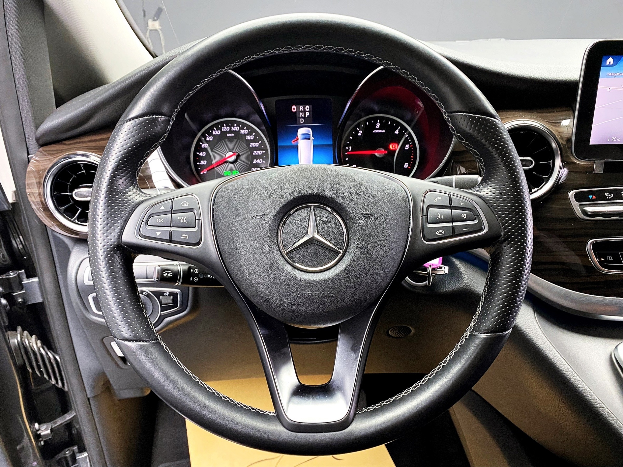 可回原廠 2020/21 Benz V300d Avantgarde 七人座 W447型『小李經理』元禾國際車業/特價中/一鍵就到  第10張相片
