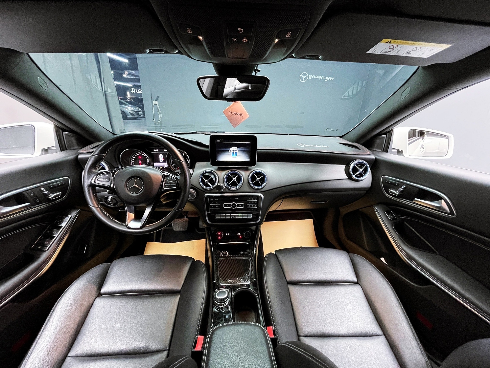 可回原廠 2018 Benz CLA200 C117型『小李經理』元禾國際車業/特價中/一鍵就到  第8張相片