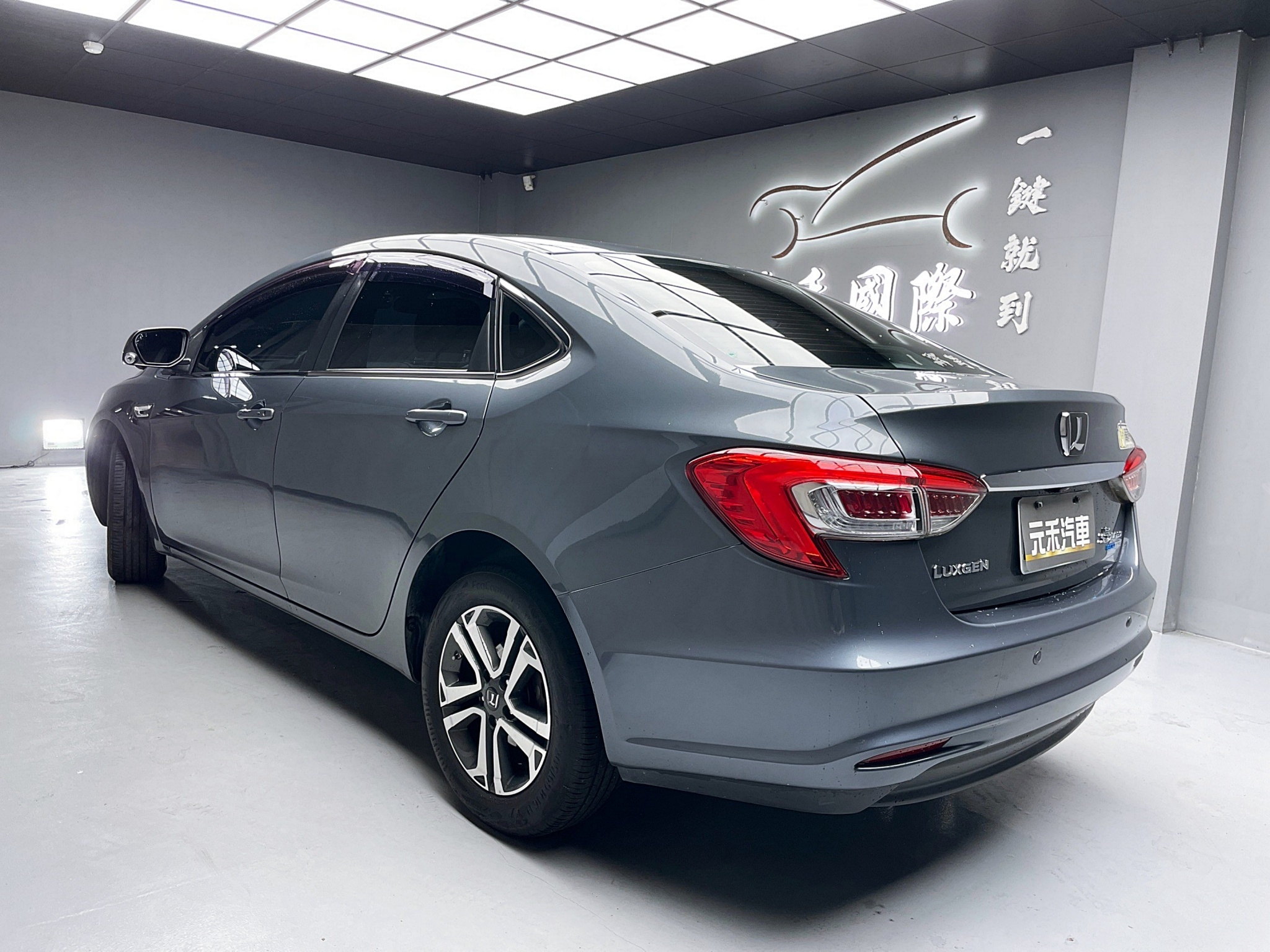 可回原廠 2018/19 Luxgen S5 Turbo ECO Hyper 3D安全尊爵型『小李經理』元禾國際車業/特價中/一鍵就到  第9張相片