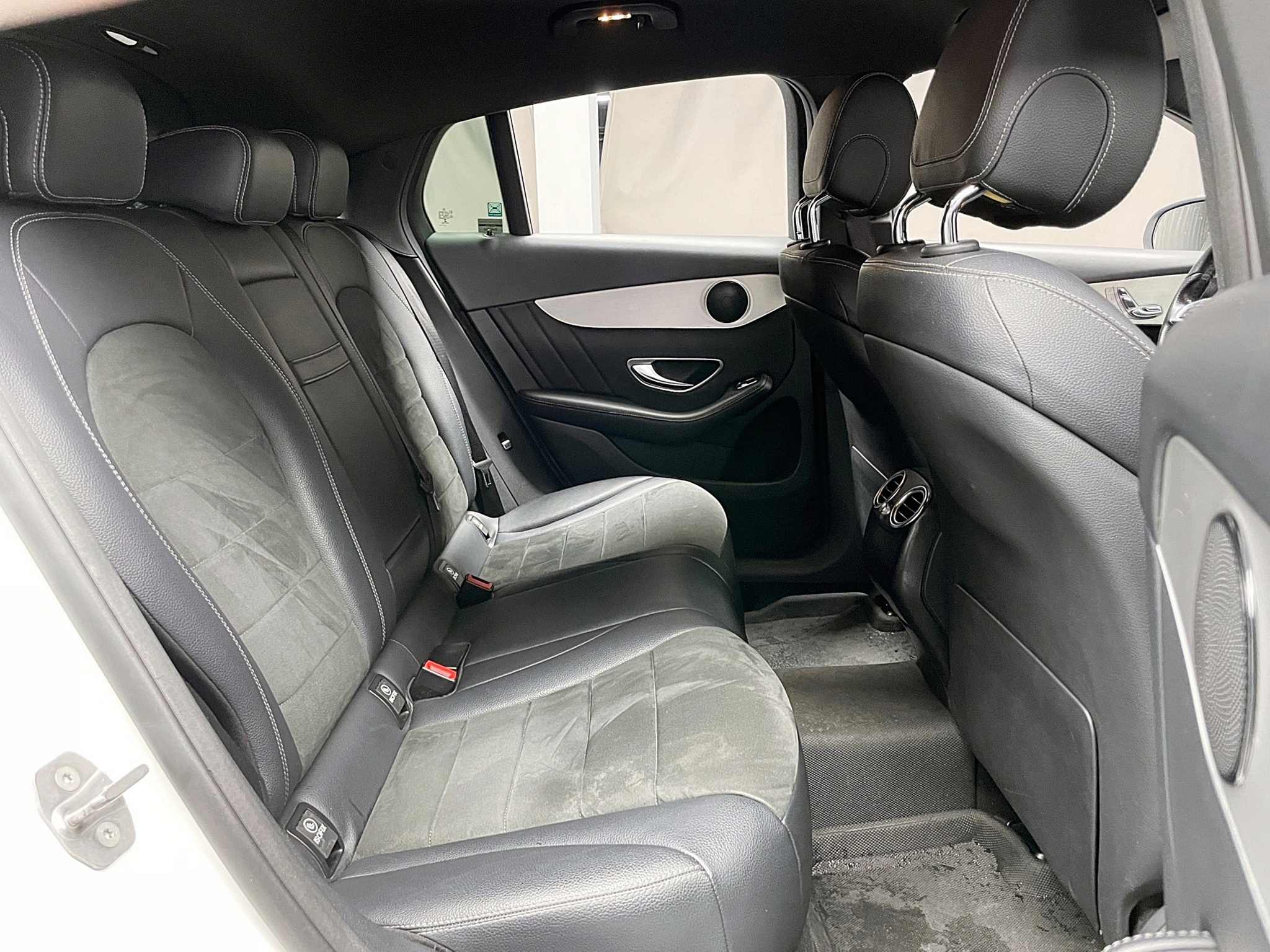 可回原廠 2016/17 Benz GLC250 Coupe 4MATIC C253型『小李經理』元禾國際車業/特價中/一鍵就到  第6張相片