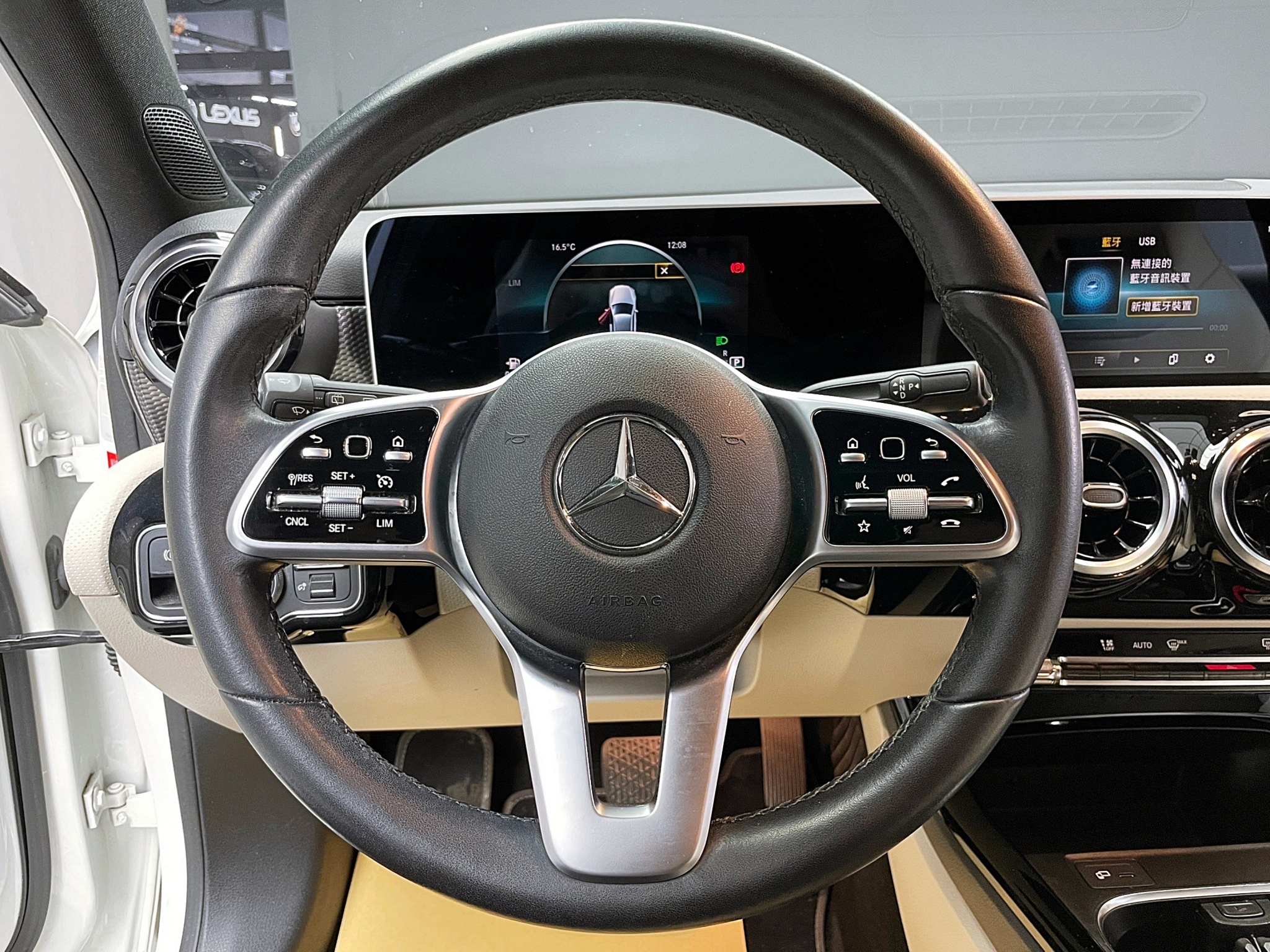 可回原廠 2018/19 Benz A200 特仕版 W177型『小李經理』元禾國際車業/特價中/一鍵就到  第7張相片