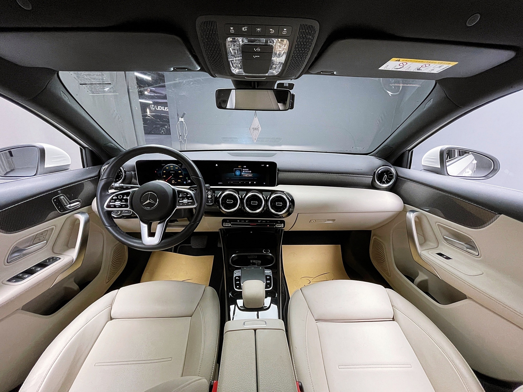 可回原廠 2018/19 Benz A200 特仕版 W177型『小李經理』元禾國際車業/特價中/一鍵就到  第9張相片