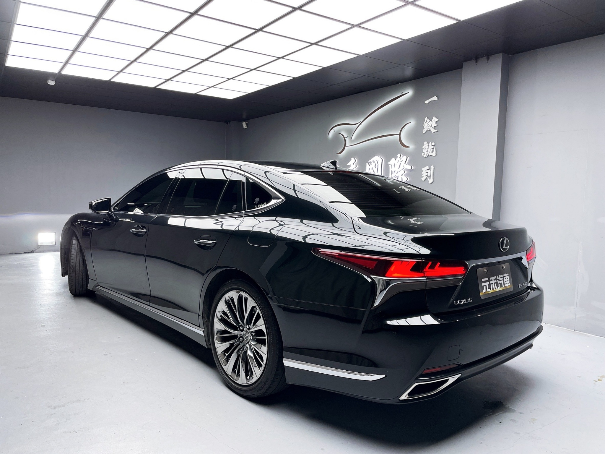 可回原廠 2019 Lexus LS500 旗艦版『小李經理』元禾國際車業/特價中/一鍵就到  第10張相片